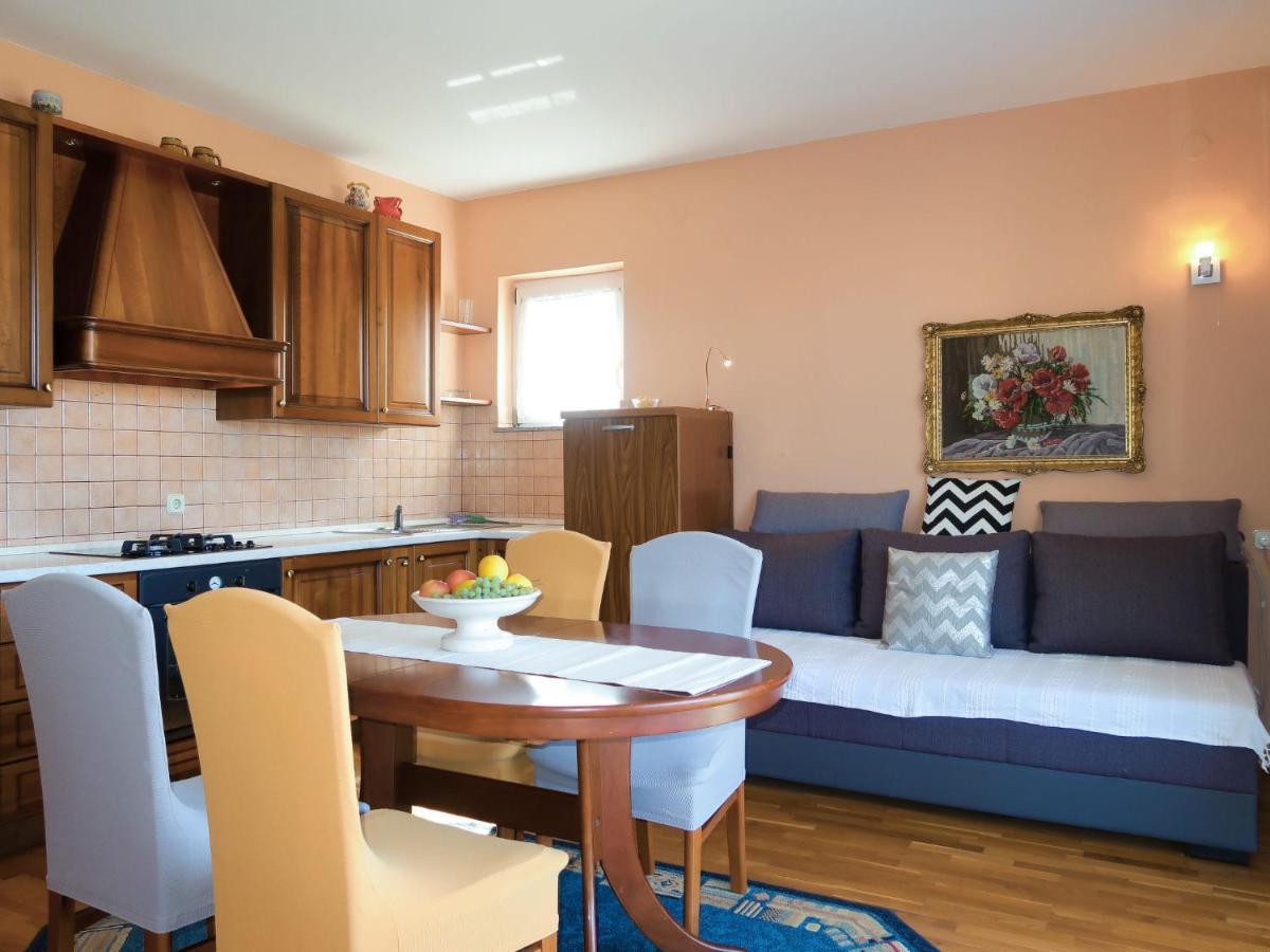 Apartment Hoba By Interhome Banjol Esterno foto